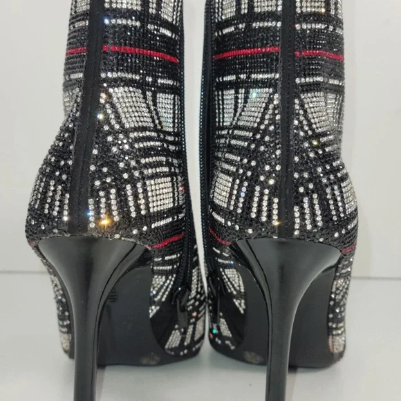 INC International Concepts Plaid BLING Ankle Boots Black,Silver, Red NWOB Sz 5 - Picture 6 of 8